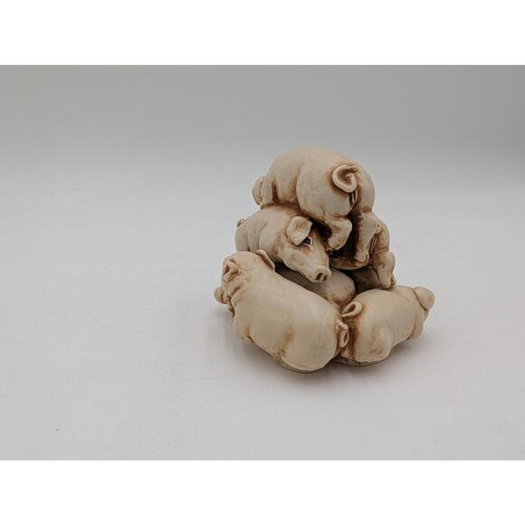 S.I.A.B Resin Pig Pile Trinket Box Handmade in England 2.5" - Picture 3 of 4